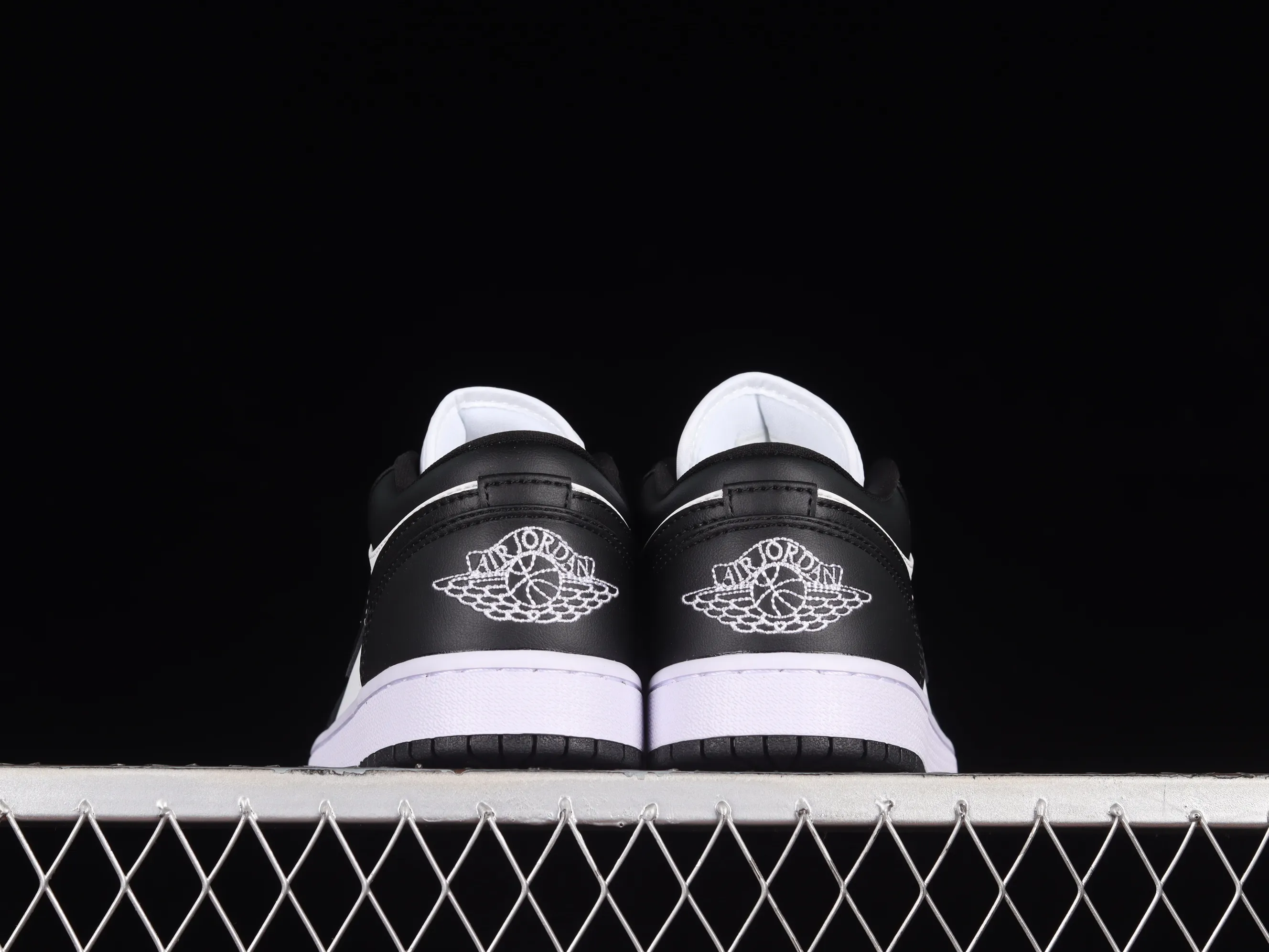 All categories Air Jordan Jordan series basketball shoes Air Jordan 1 Low Z version Air Jordan 1 Low "Panda" AJ1 Joe 1 Panda low-top basketball shoes DC0774-101